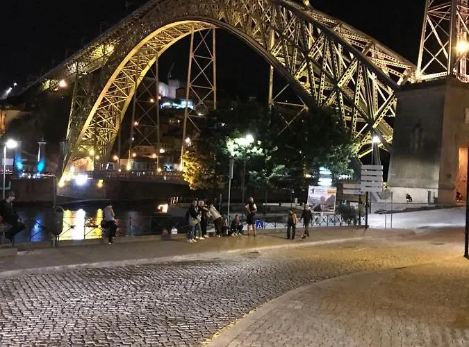 Chique Al 2 Pensión 3*